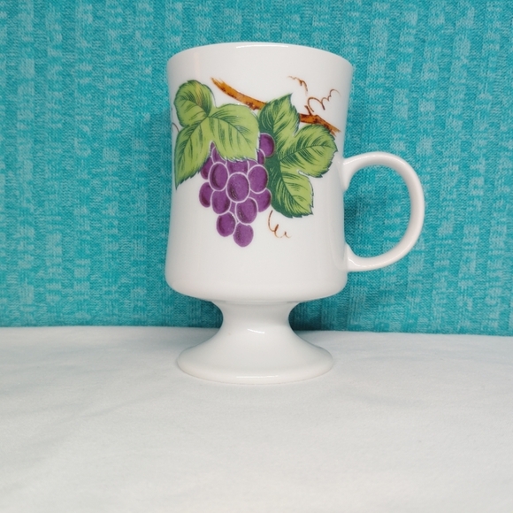 Vintage Seyei Japan Mugs Fine China Cups Footed Porcelain Coffee Tea Fruit - Picture 5 of 15